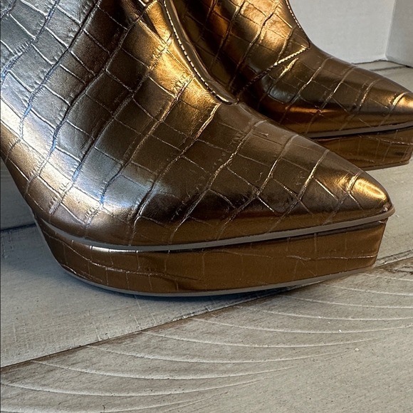 Gold Metallic Crocodile Embossed Platform Stiletto Heel Over The‎ Knee Boots - Picture 3 of 9